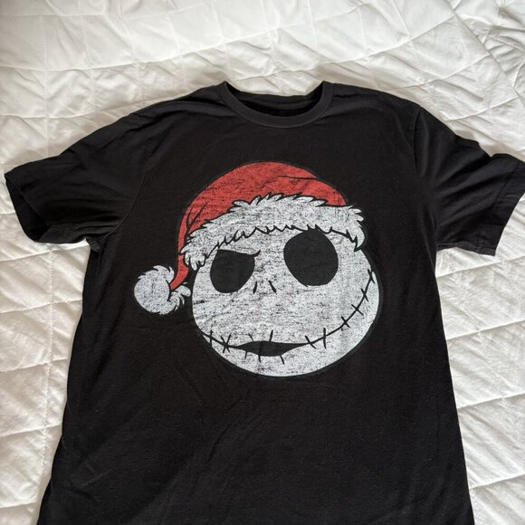 Disney The Nightmare Before Christmas Jack Skellington Santa Hat Tee T Shirt - Picture 2 of 6